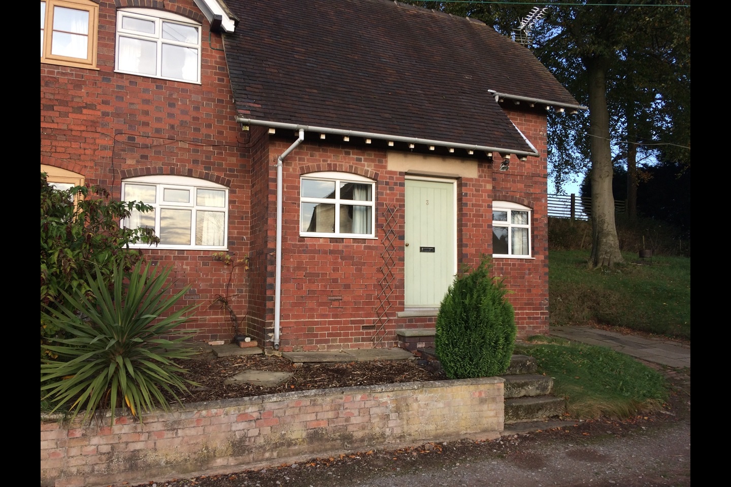 Staffs 2 Bed SemiDetached House, Moddershall Stone, ST15 To Rent
