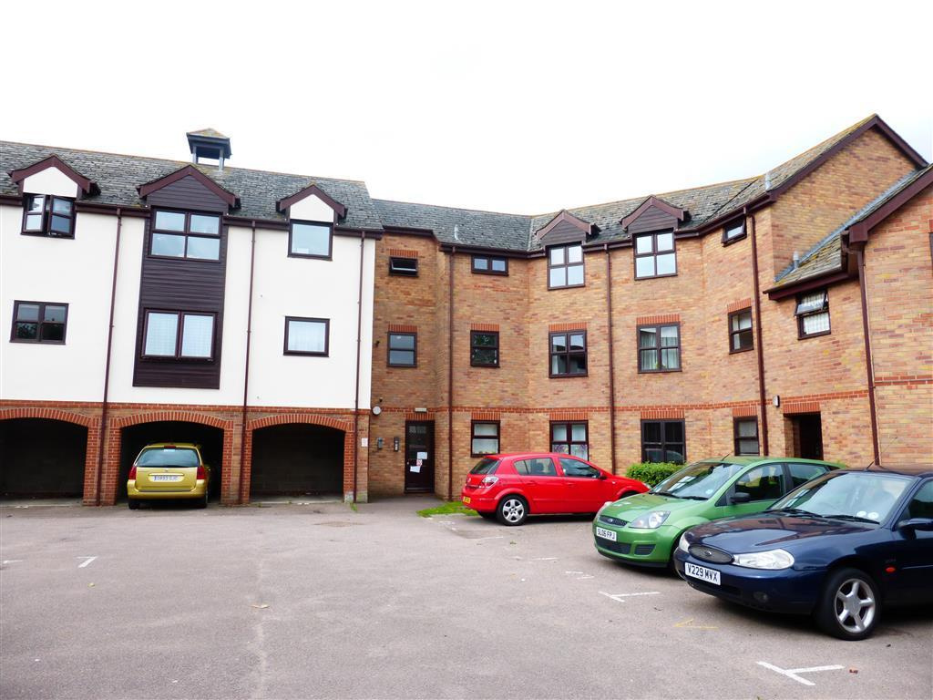 Witham 2 Bed Flat Hamilton Court Cm8 To Rent Now For 845 00 P M