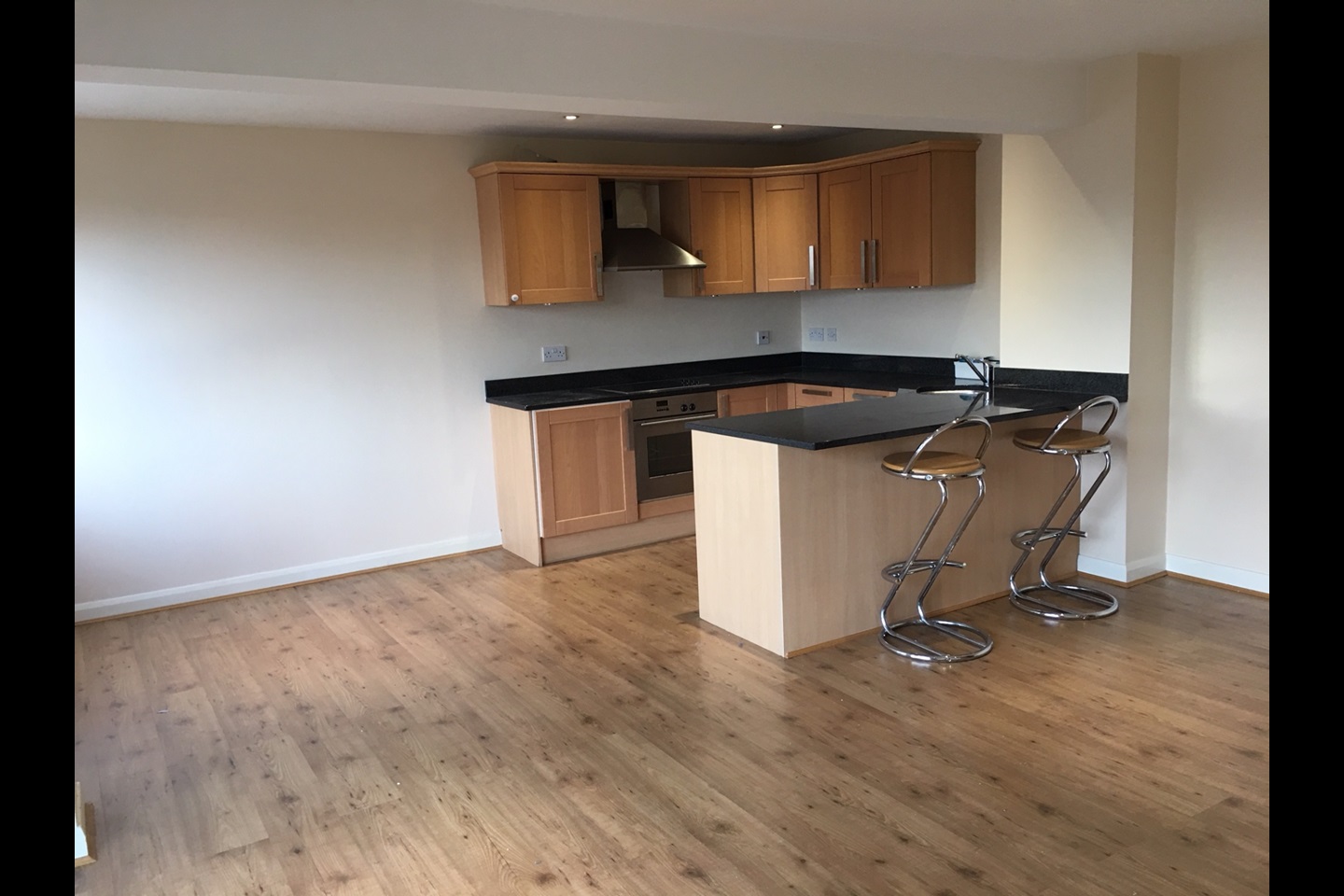 Potters Bar 2 Bed Flat Hollies House En6 To Rent Now For