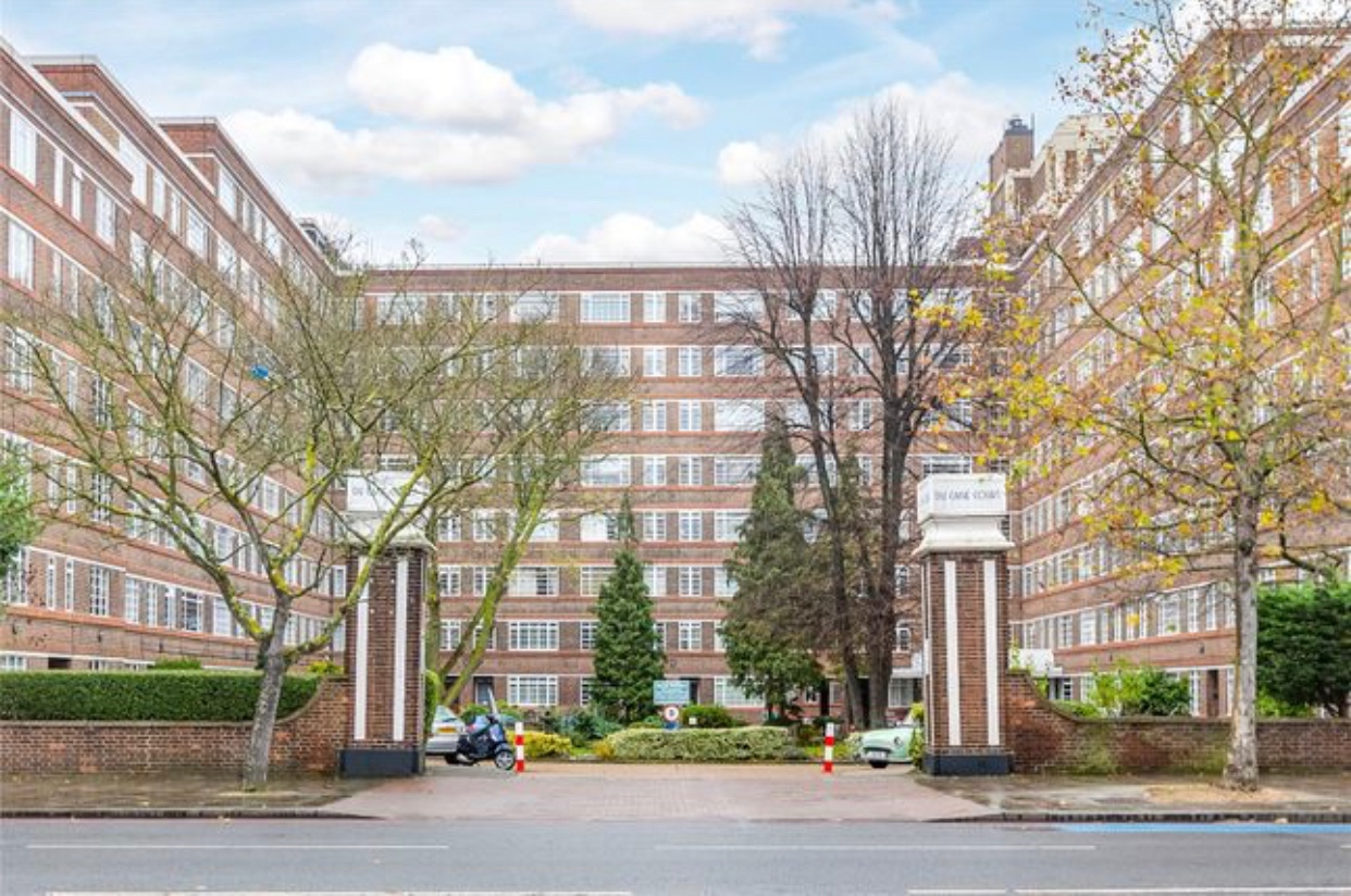 London Studio Flat, Balham High Rd., SW17 To Rent Now for £1,100.00 p/m