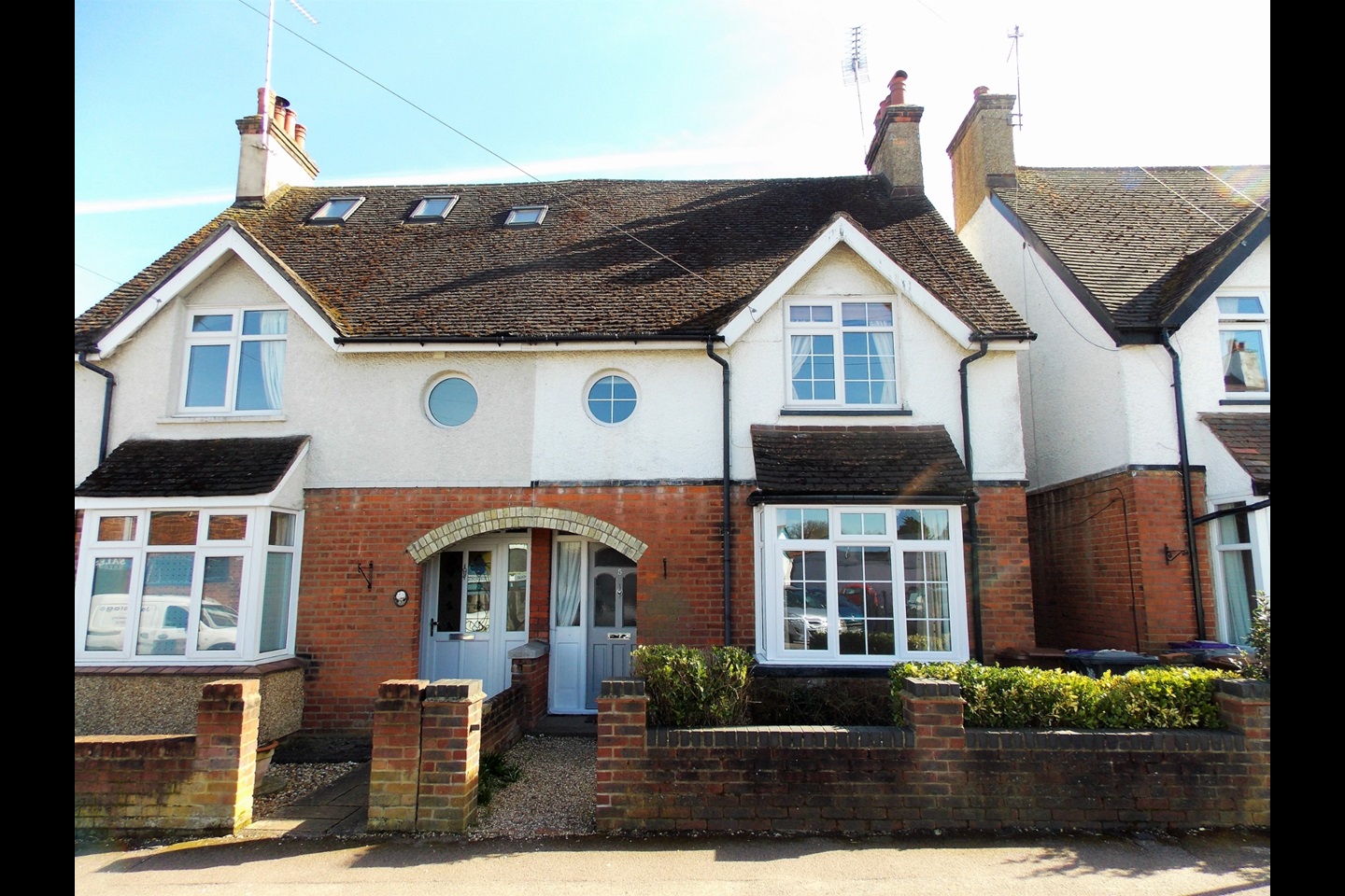 Knebworth 3 Bed SemiDetached House, Milestone Road, SG3 To Rent