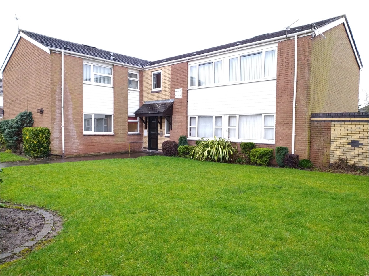 Huyton, Liverpool 2 Bed Flat, Windsor Road, L36 To Rent Now for £