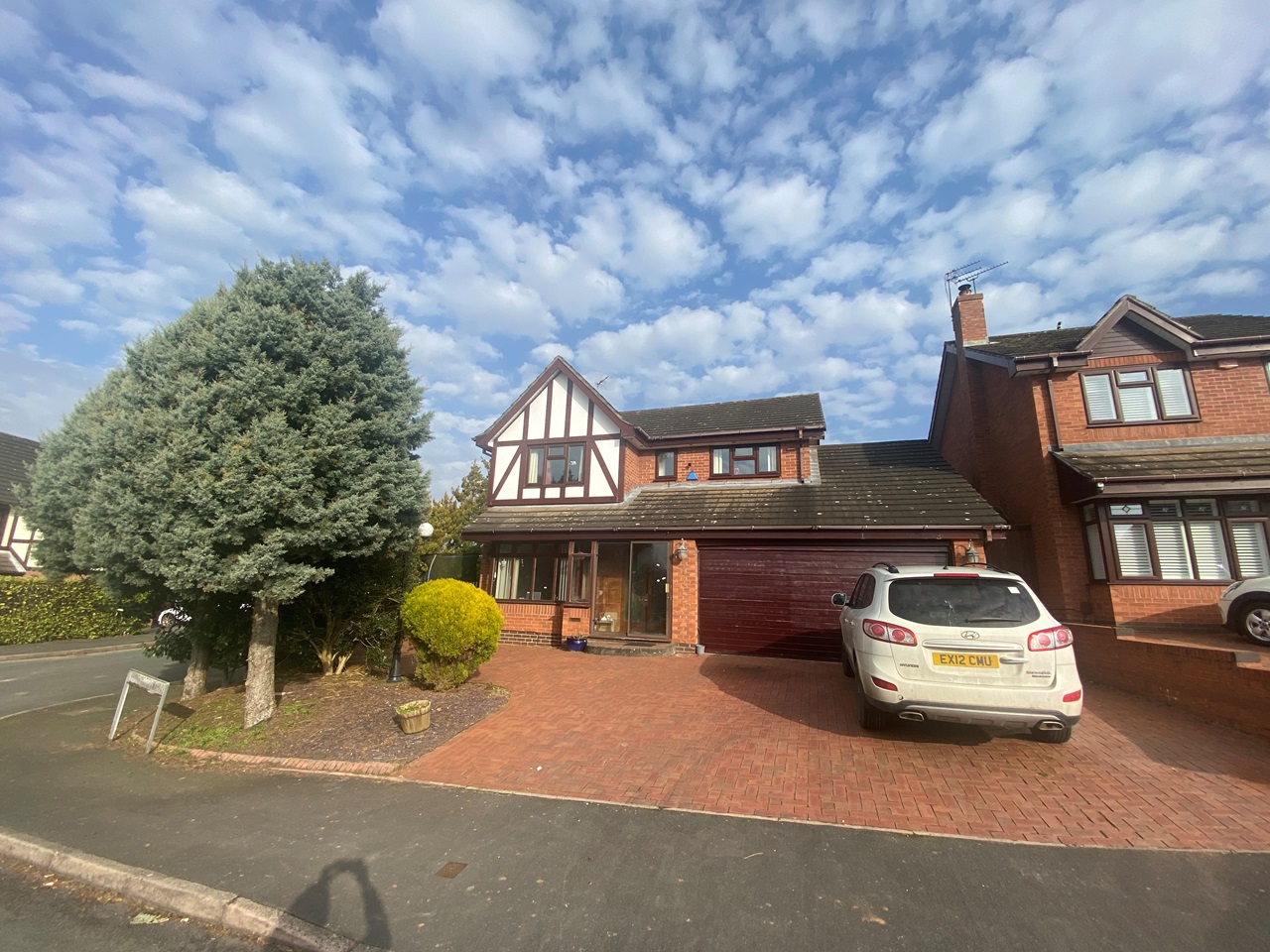 NewcastleUnderLyme 4 Bed Detached House, Terrington Drive, ST5 To