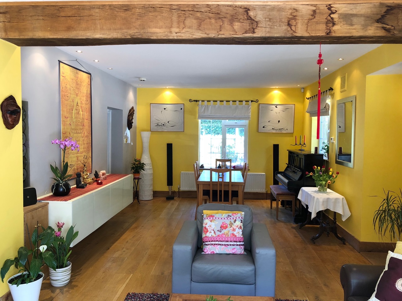 Elstree 3 Bed SemiDetached House, Rosenau Villas, WD6 To Rent Now for £2,946.00 p/m