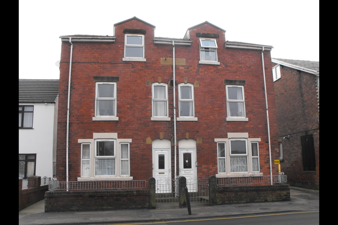 Burscough, Ormskirk 1 Bed Flat, Liverpool Road South, L40 To Rent