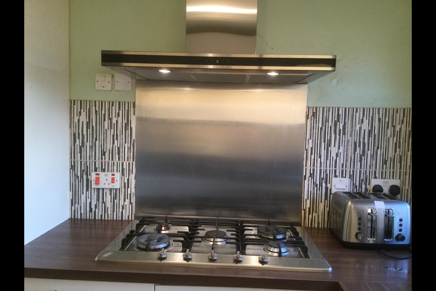 Potters Bar 3 Bed Terraced House, Kimptons Mead, EN6 To Rent Now