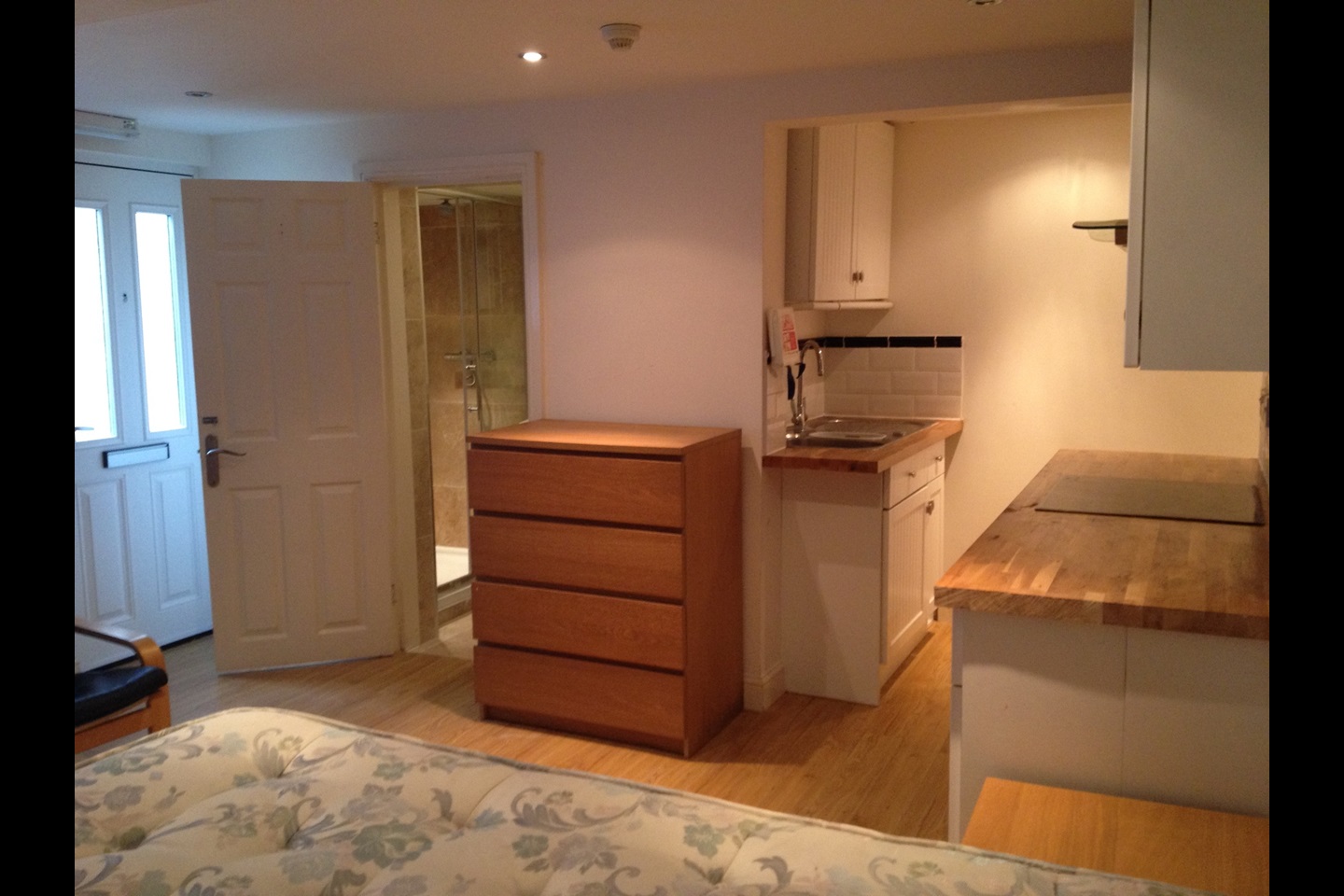 Derby Bedsit, Wilson Street (Includes All Bills), DE1 To Rent Now