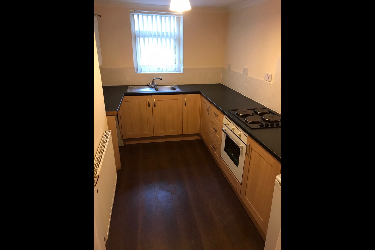 Stainforth, Doncaster 1 Bed Flat, Above 1 Finkle Street, DN7 To Rent Now for £525.00 p/m
