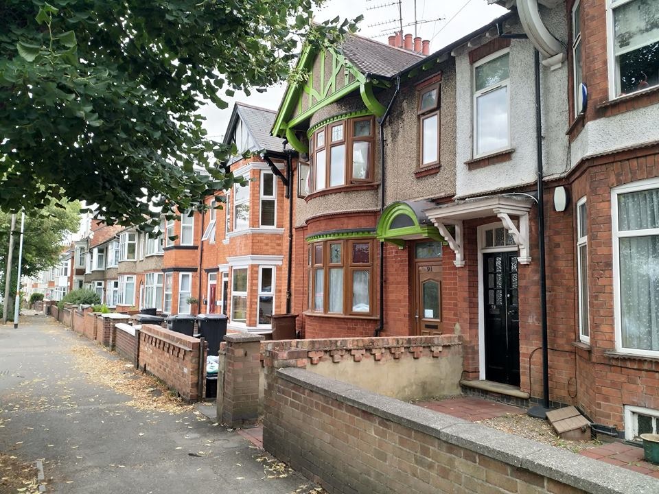 Northampton Room in a Shared House, Harlestone Road, NN5 To Rent