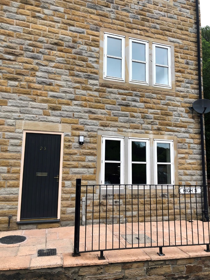 New Mills, High Peak 2 Bed High Street, SK22 To Rent