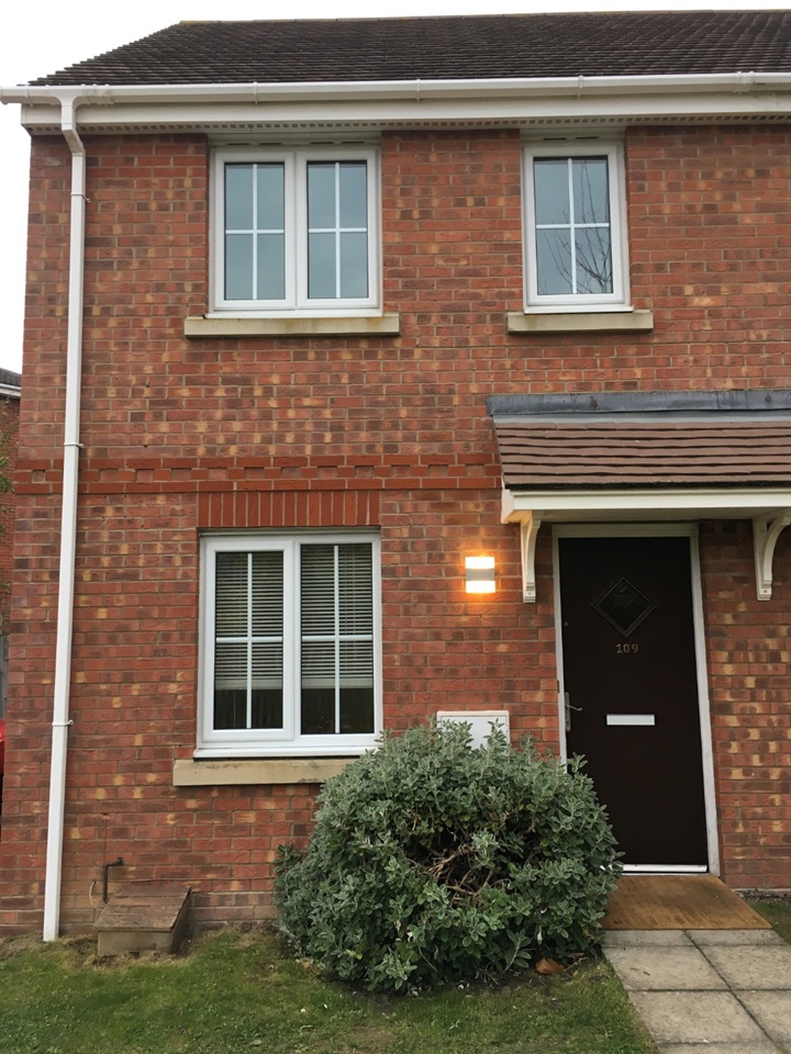 Thatcham 2 Bed SemiDetached House, Thatcham, RG19 To Rent Now for