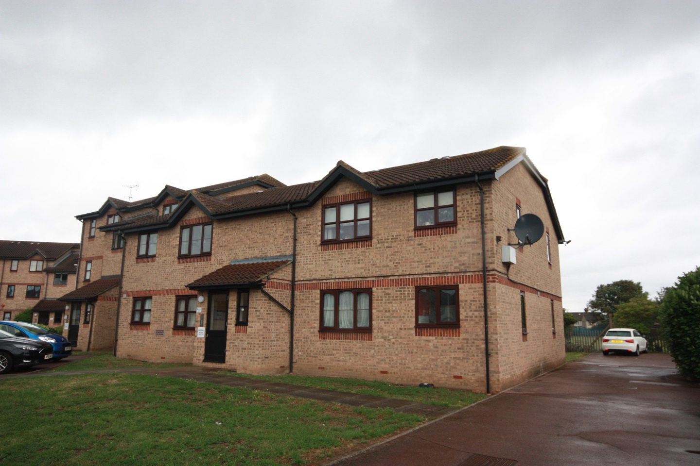 Rainham 1 Bed Flat, Emerald House, RM13 To Rent Now for £1,000.00 p/m