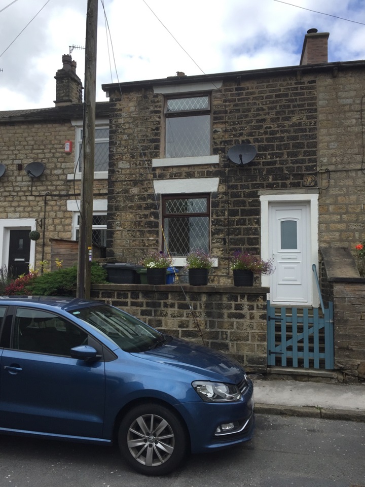 Mossley, AshtonUnderLyne 2 Bed Terraced House, Carrhill Road, OL5