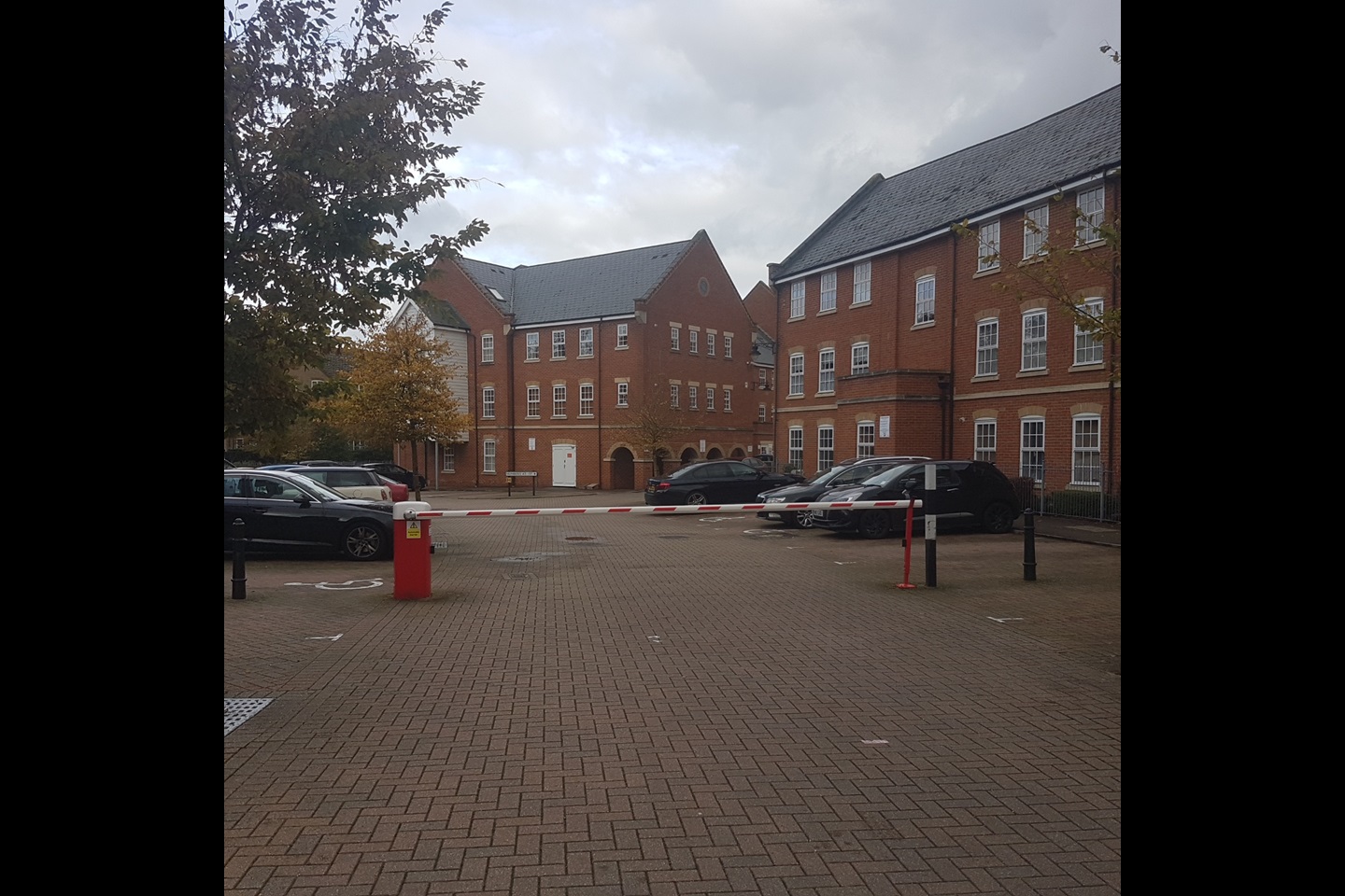 Aylesbury 2 Bed Flat, Florey Gardens, HP20 To Rent Now for £1,150.