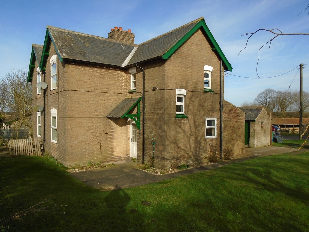 Rothwell, Market Rasen 2 Bed SemiDetached House, South Cottage, LN7