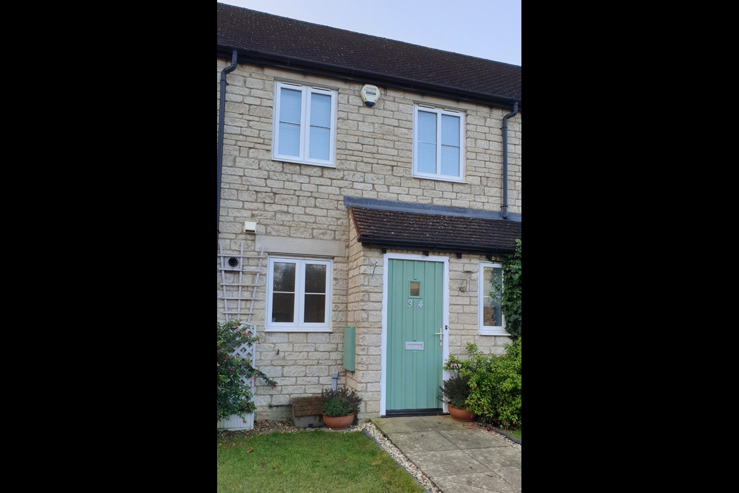 Carterton 2 Bed Terraced House, Woodrush Gardens, OX18 To Rent Now