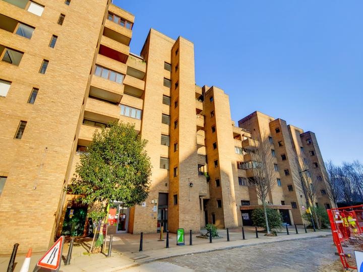 London 1 Bed Flat, Falcon Point, SE1 To Rent Now for £1,950.00 p/m