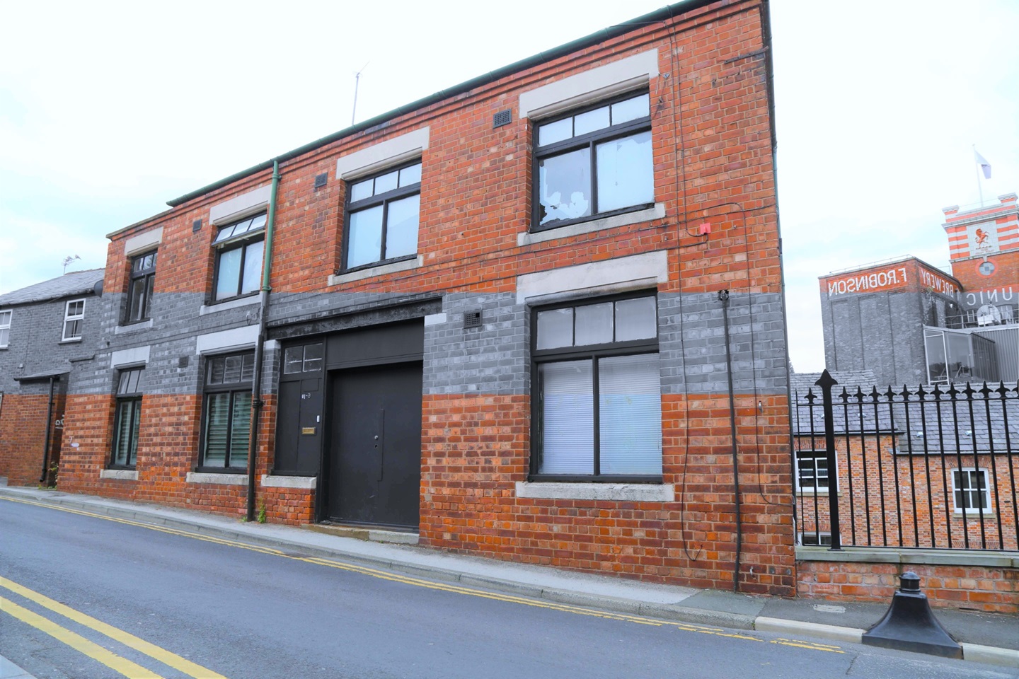 Stockport 1 Bed Flat, High Street, SK1 To Rent Now for £435.00 p/m