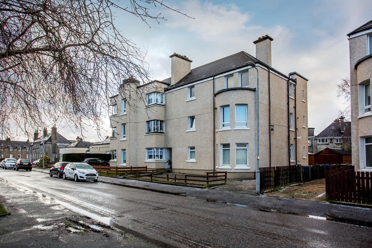 Renfrew 2 Bed Flat, Lomond Avenue, PA4 To Rent Now for £725.00 p/m