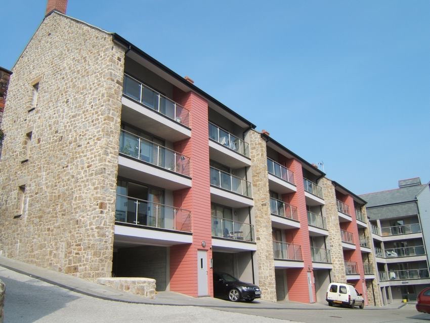 Penryn 1 Bed Flat, Quay Hill, TR10 To Rent Now for £850.00 p/m