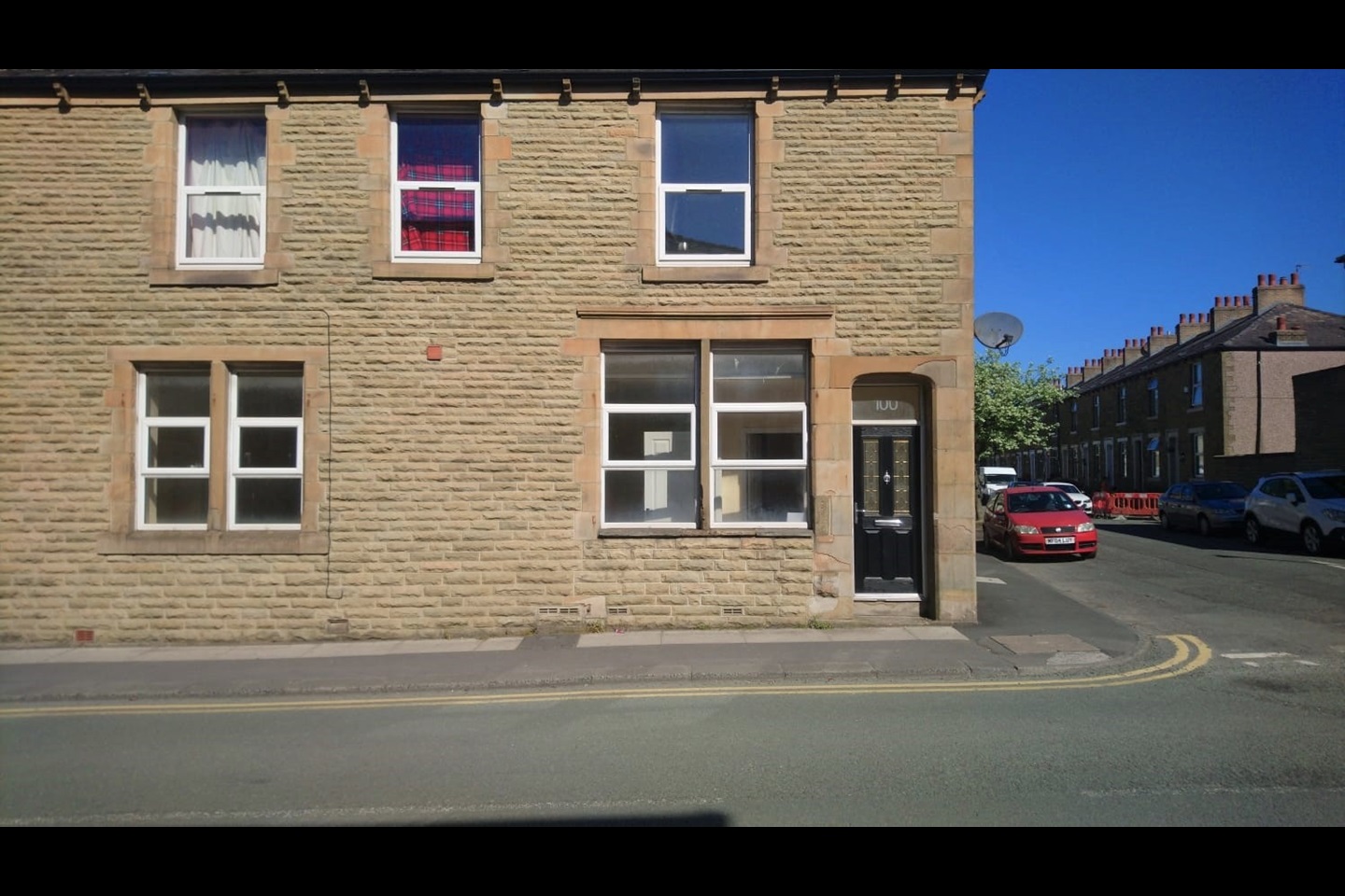 Accrington 1 Bed Flat, Nuttall Street, BB5 To Rent Now for £365.00 p/m