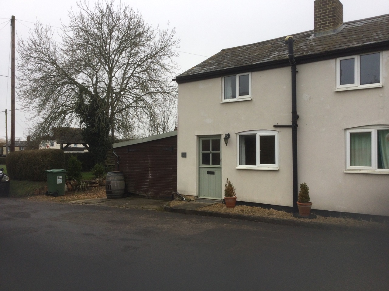 Faringdon 2 Bed SemiDetached House, The Green, SN7 To Rent Now for