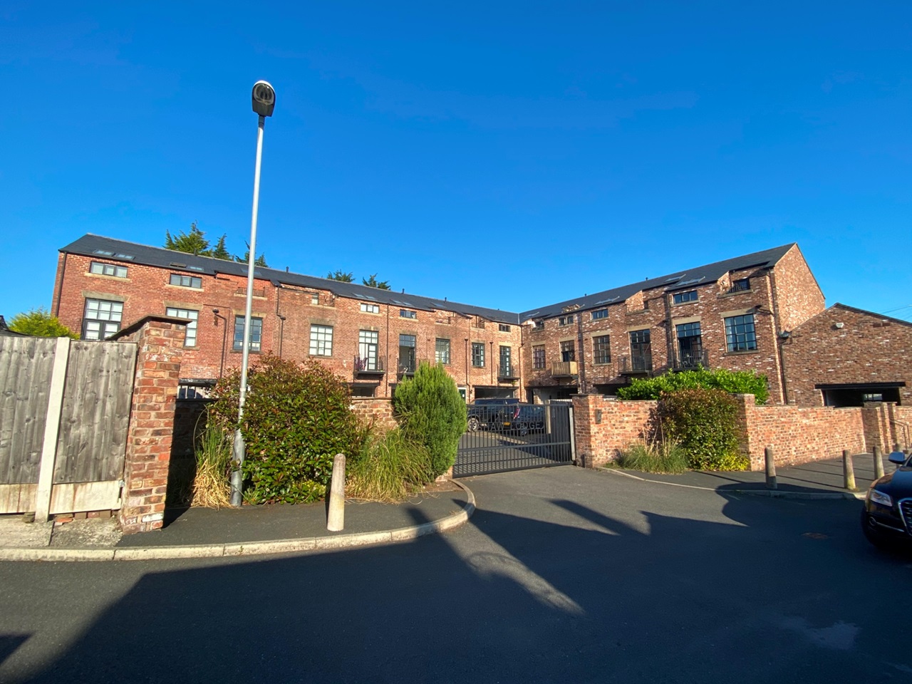 Wardle, Rochdale 1 Bed Flat, Shaw Lodge, OL12 To Rent Now for £500.00 p/m