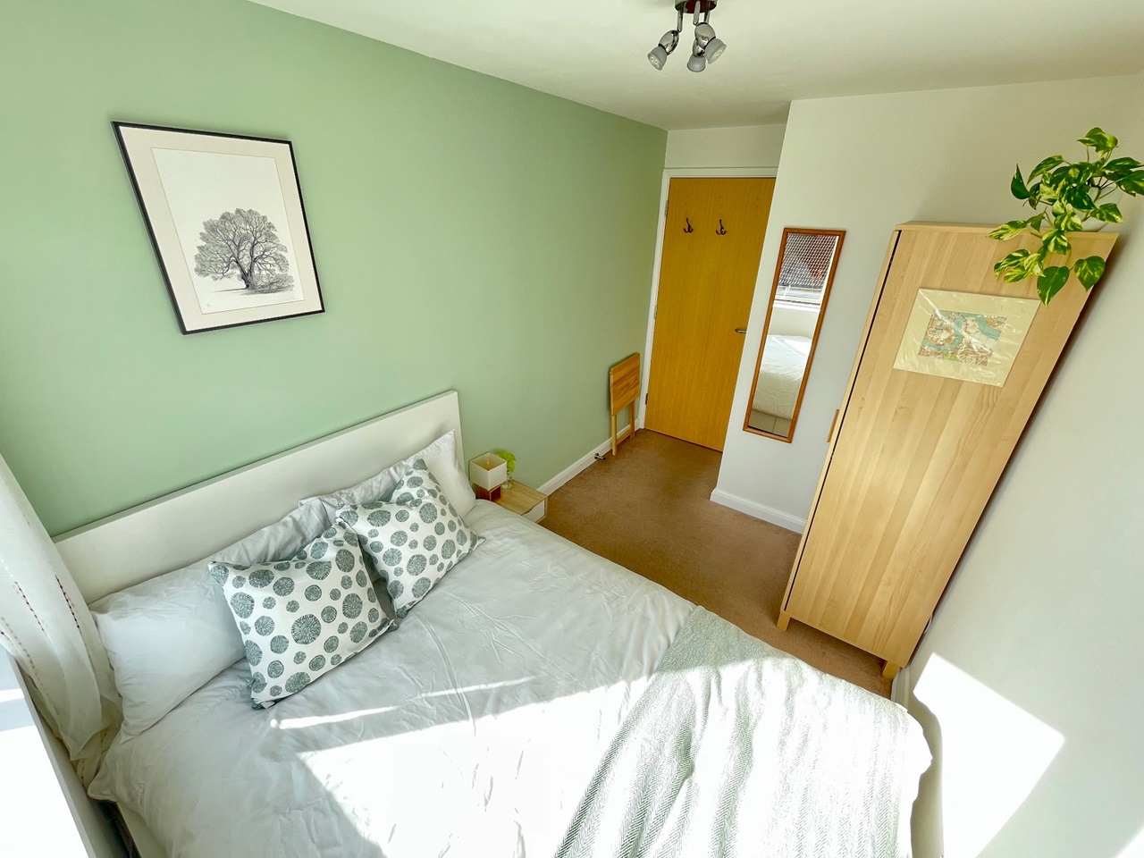 London Room in a Shared Flat, Cassilis Road, E14 To Rent Now for £