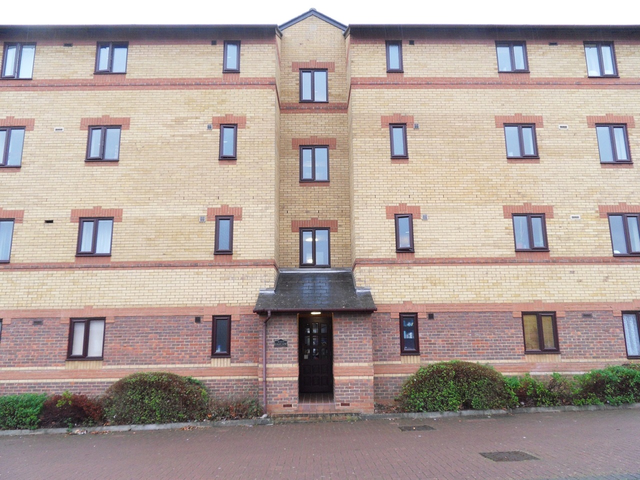 Redcliffe, Bristol 2 Bed Flat, Caslon Court, BS1 To Rent Now for £