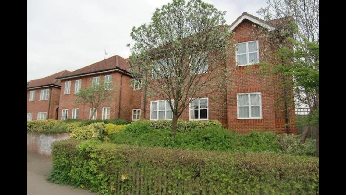 Watford 2 Bed Flat, Abbotsbury Court, WD25 To Rent Now for £1,250.