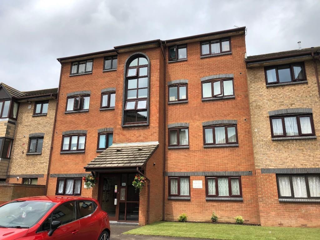 Gosport 2 Bed Flat, St. Matthews Court, PO12 To Rent Now for £850.