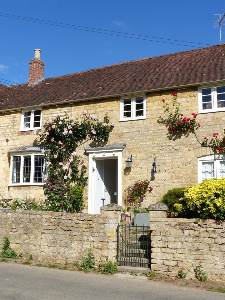 Overbury, Tewkesbury 3 Bed SemiDetached House, Gable Row, GL20 To