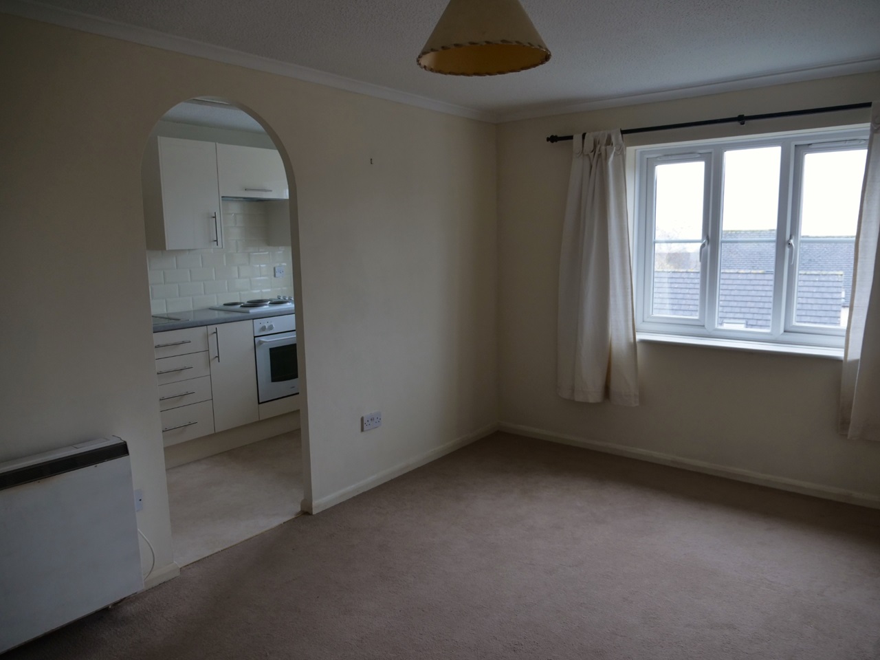 Stroud 1 Bed Flat, Bussage, GL6 To Rent Now for £600.00 p/m