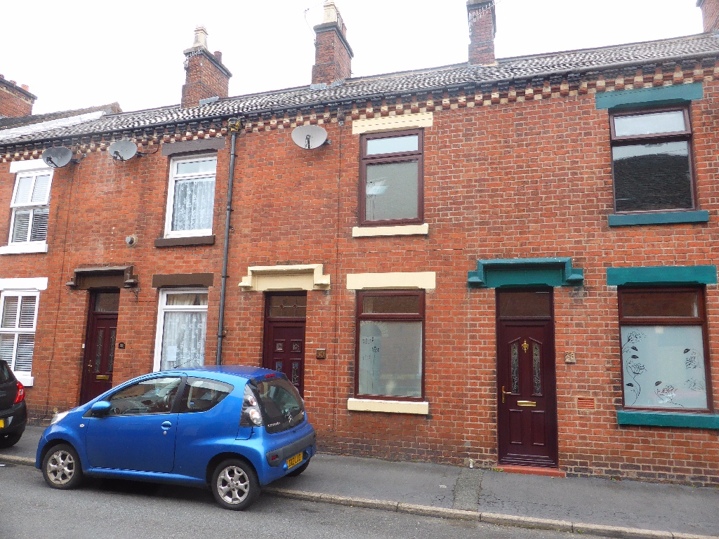 Leek 2 Bed Terraced House, Wood Street, ST13 To Rent Now for £475.