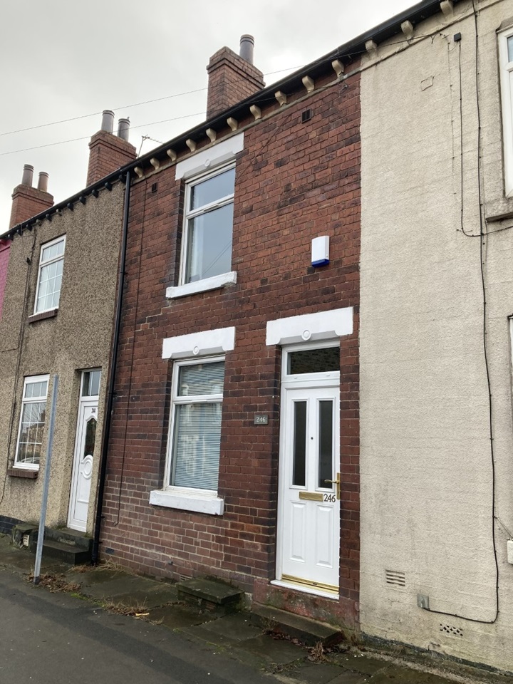 Rothwell, Leeds 2 Bed Terraced House, Wood Lane, LS26 To Rent Now