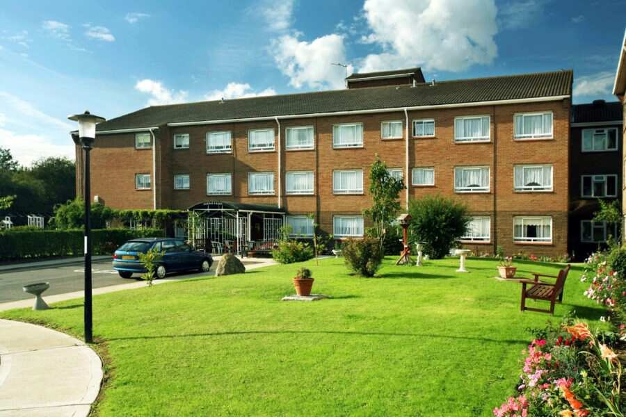 Huntingdon 1 Bed Flat, Medway Road, PE29 To Rent Now for £506.09 p/m
