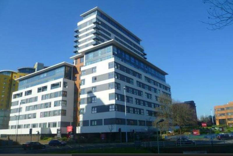 Basingstoke 1 Bed Flat, Skyline Plaza, RG21 To Rent Now for £825.00 p/m