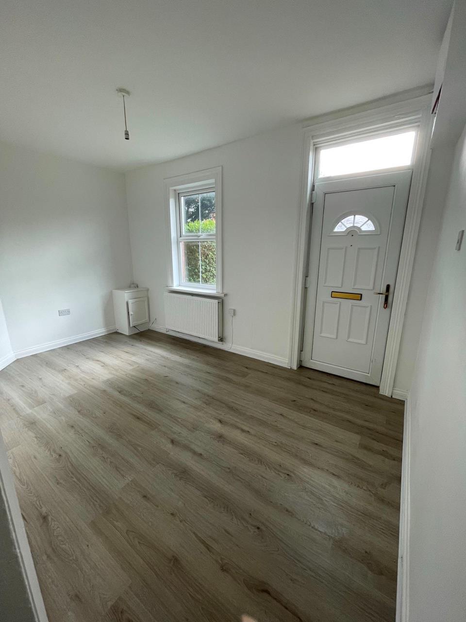 Helsby, Frodsham 2 Bed Terraced House, Chester Road, WA6 To Rent