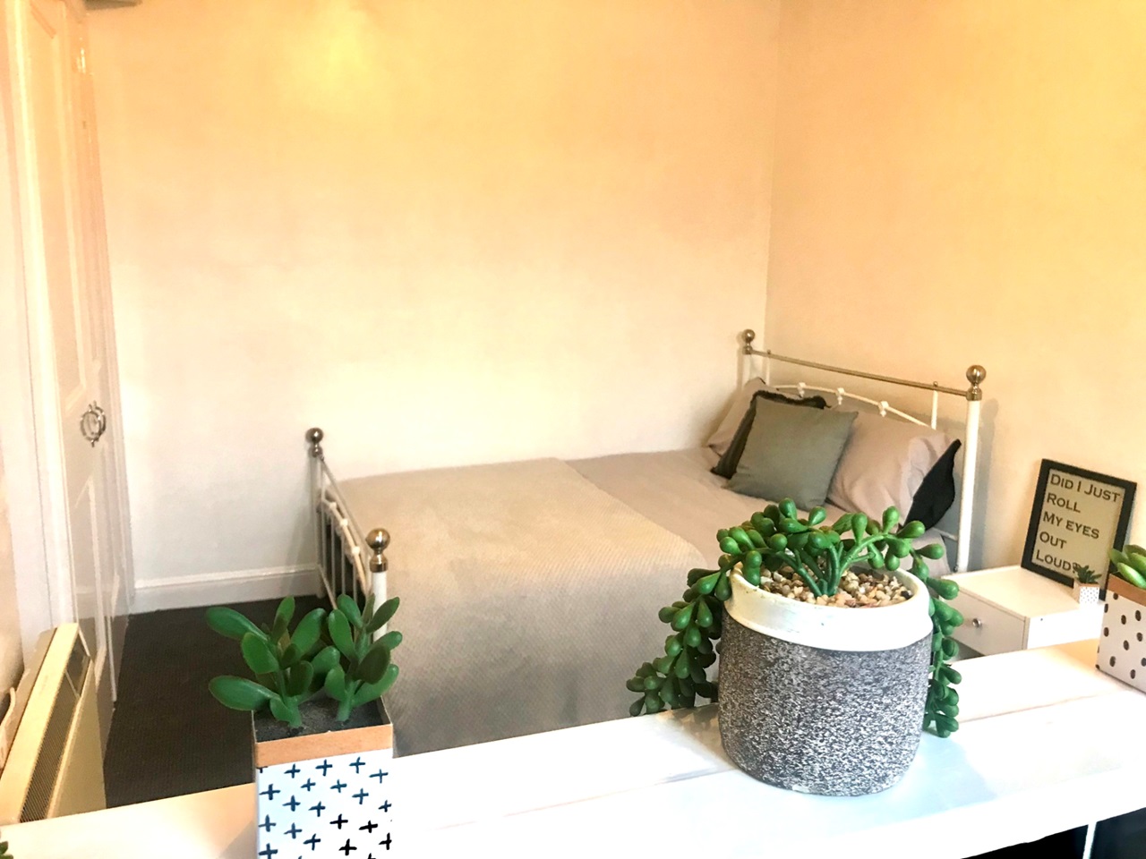 Leeds Studio Flat, Beeston, LS11 To Rent Now for £425.00 p/m