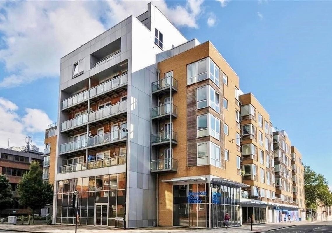 Southampton 3 Bed Flat, Telephone House, SO14 To Rent Now for £