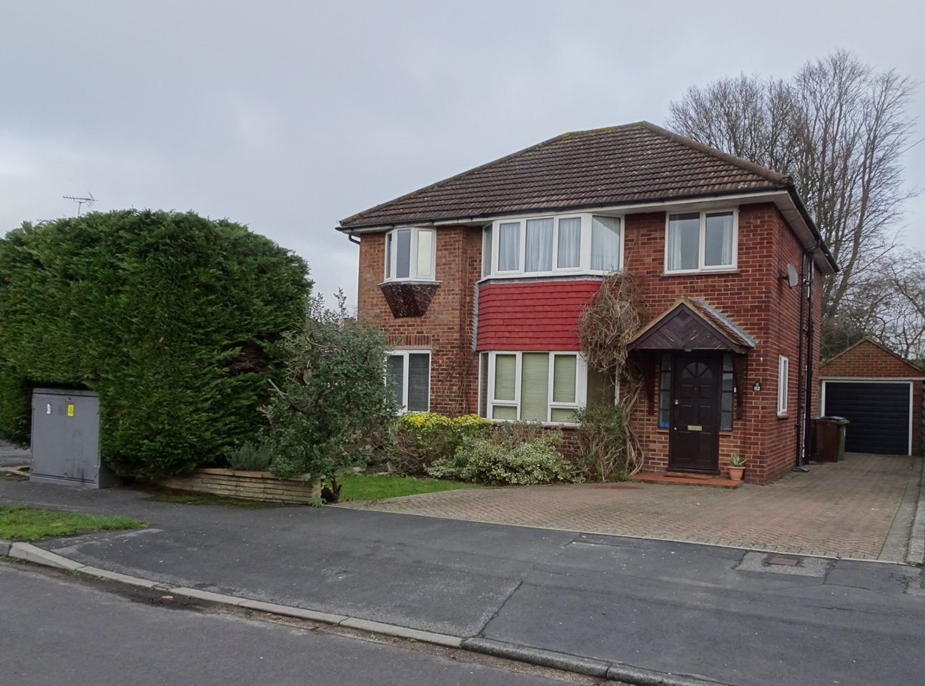 Farnborough Hants 4 Bed Detached House, Glebe Road, GU14 To Rent