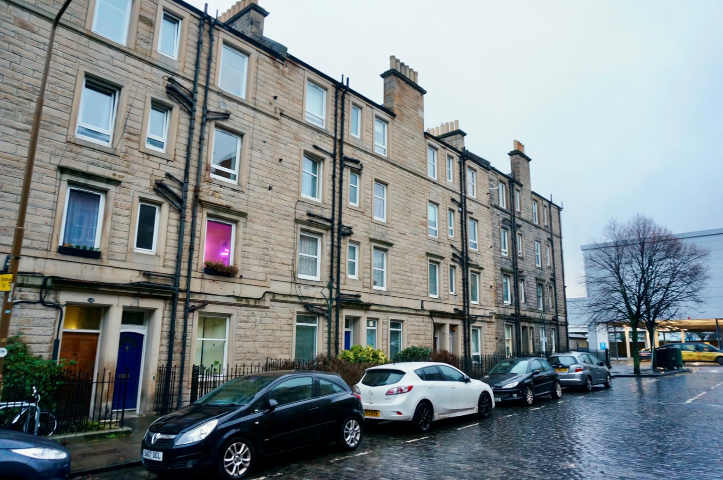 Edinburgh 1 Bed Flat, Iona Street, EH6 To Rent Now for £700.00 p/m