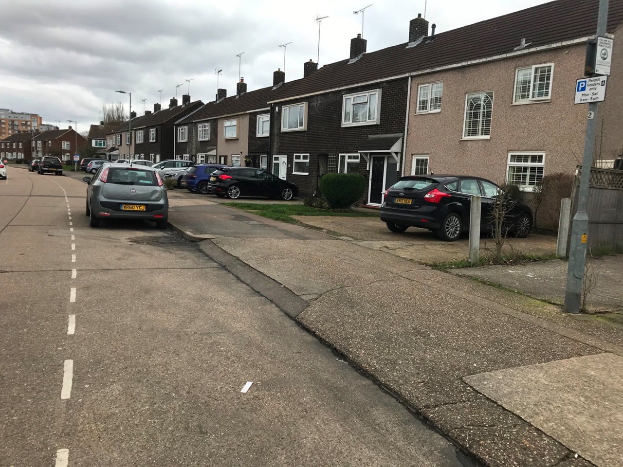 Basildon 2 Bed Terraced House, Cherrydown West, SS16 To Rent Now