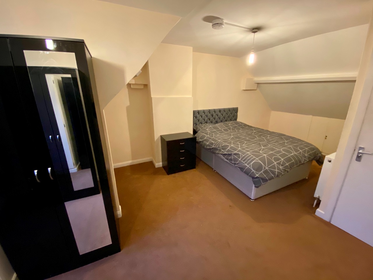 Wembley Room in a Shared House, Wembley, HA9 To Rent Now for £650.
