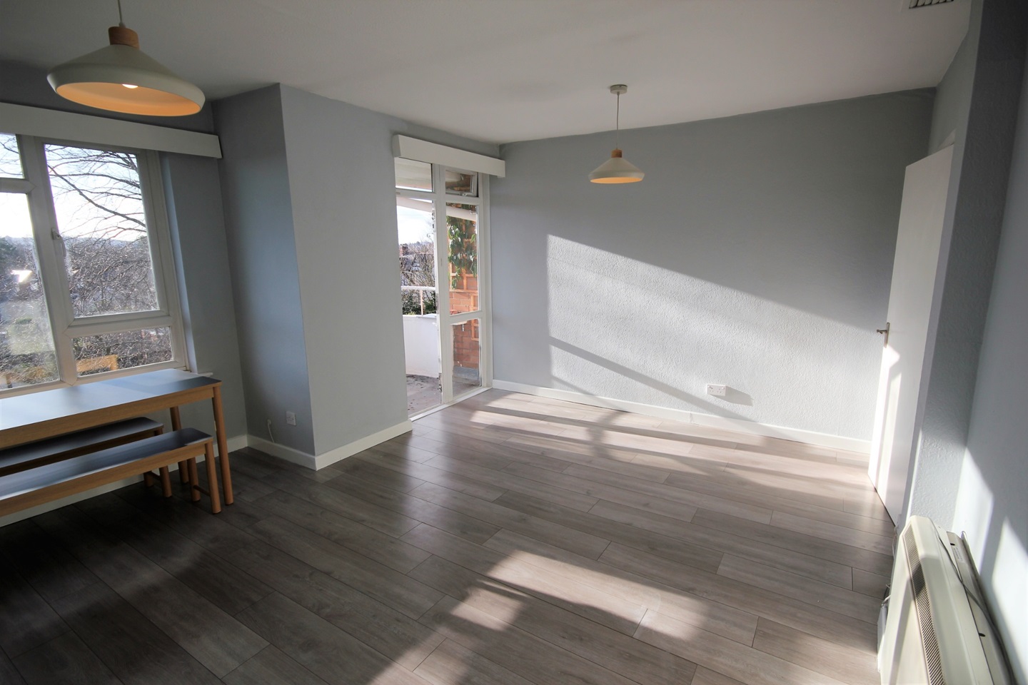 Penylan, Cardiff 2 Bed Flat, Hillside Court, CF23 To Rent Now for £