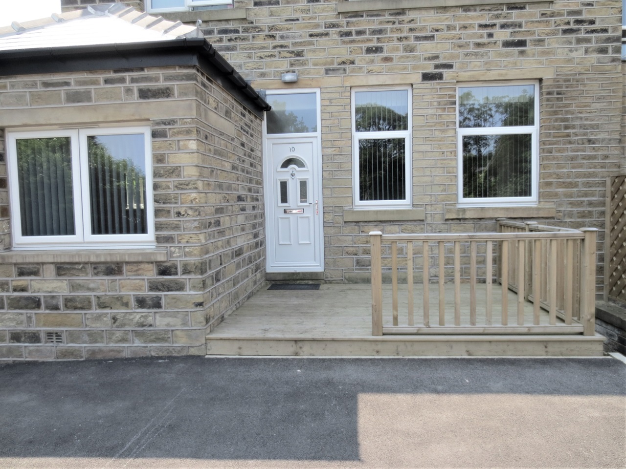 Huddersfield 1 Bed Flat, Paddock, HD1 To Rent Now for £450.00 p/m