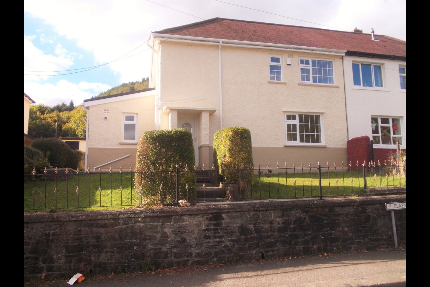 Blaenrhondda, Treherbert 3 Bed SemiDetached House, Blaenrhondda Road