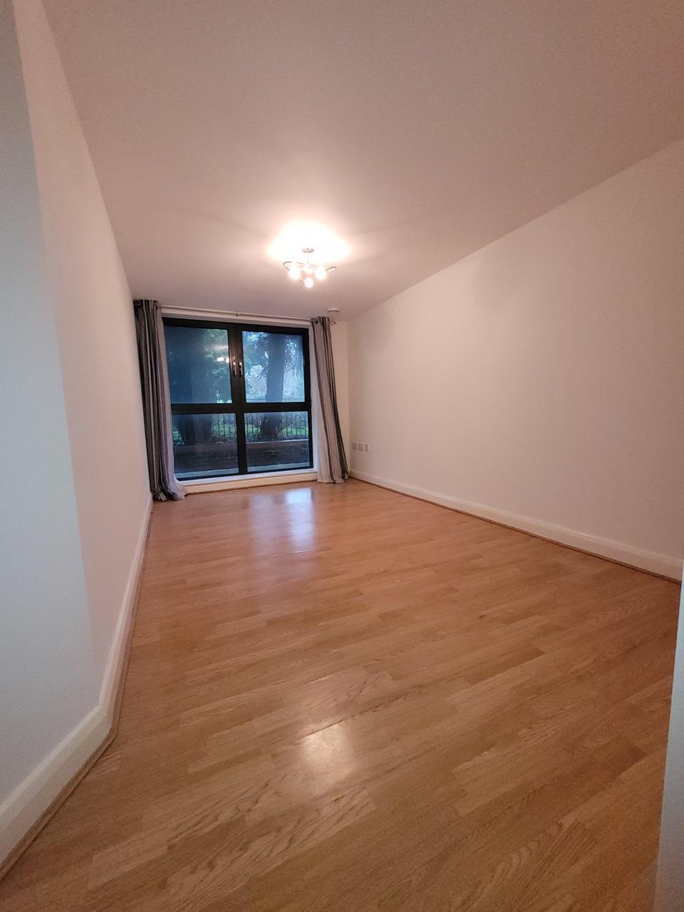 Maidstone 2 Bed Flat, Mckenzie Court, ME14 To Rent Now for £1,250.