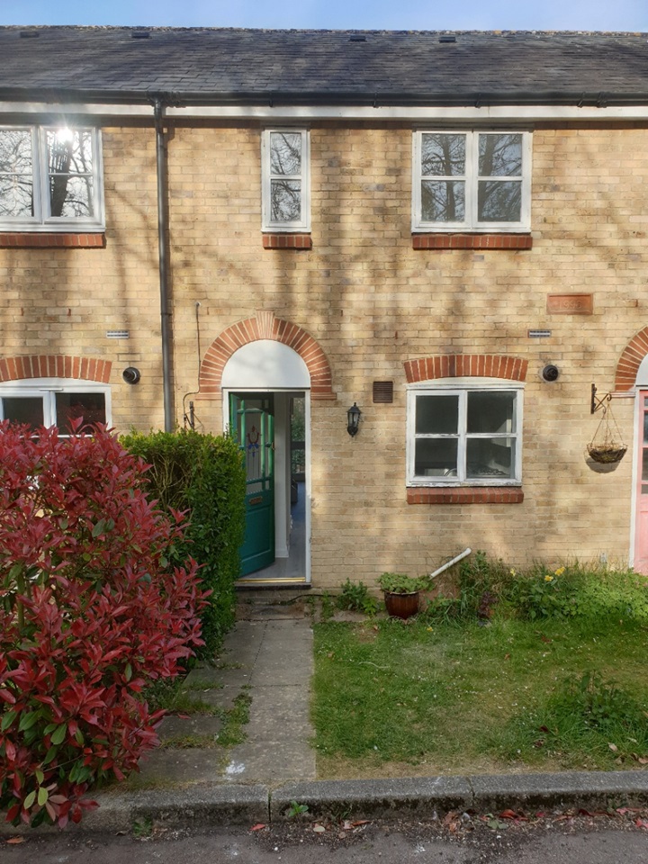 Stortford 2 Bed Terraced House, Oaktree Close, CM23 To