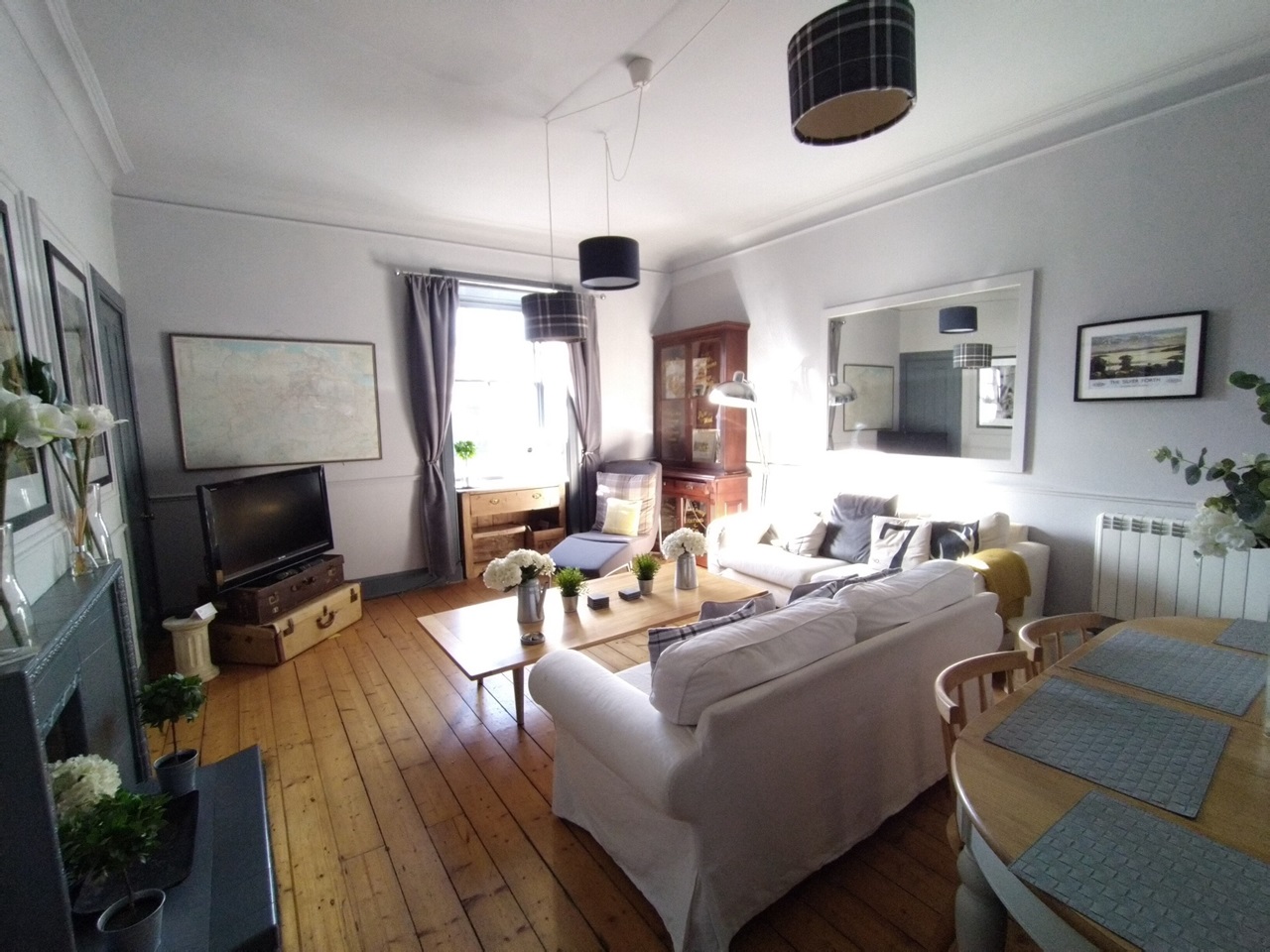 Edinburgh 2 Bed Flat, Broughton Street, EH1 To Rent Now for £1,575.00 p/m